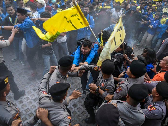 Keluarga Mahasiswa Korban Demo Kendari Minta Polri Tetapkan Tenggat Waktu Penanganan Kasus
