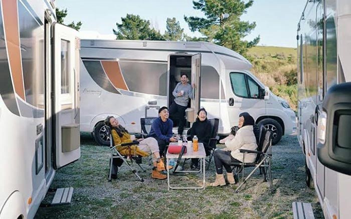 Keseruan Keluarga Agus Ringgo Lakukan Perjalanan 10 hari dengan Campervan 