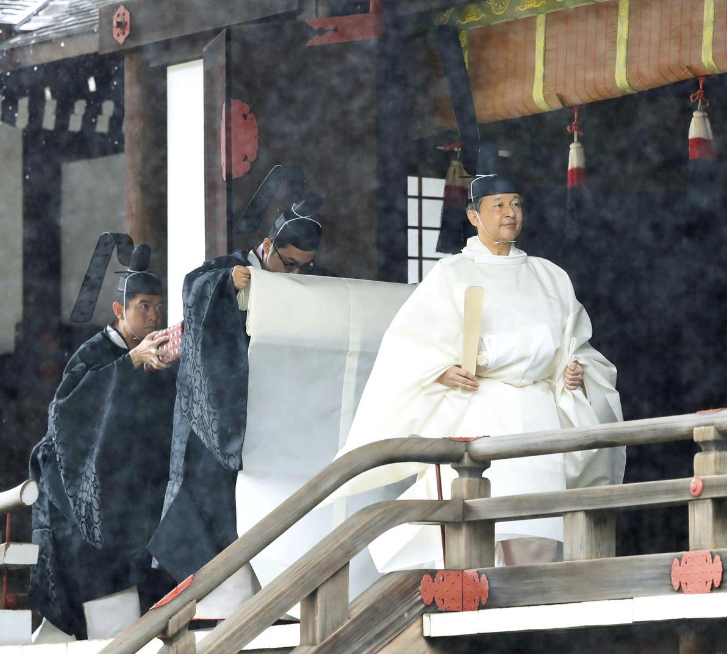 Naruhito Resmi Dinobatkan Sebagai Kaisar Jepang