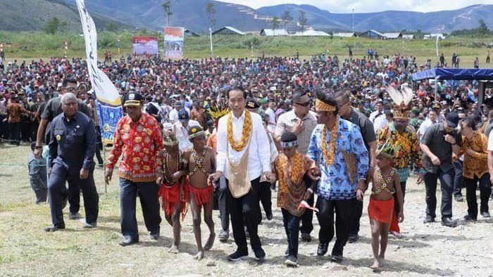 Presiden Jokowi Resmikan Jembatan Youtefa Jayapura