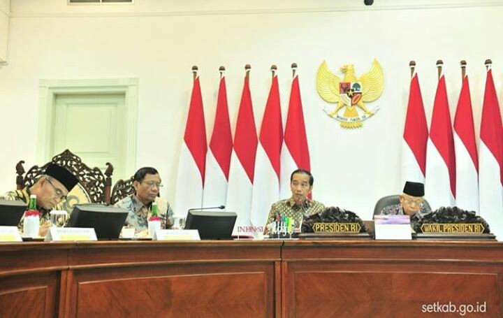 Presiden Minta Menko Polhukam Komunikasikan Soal Tarif BPJS dan Revisi UU