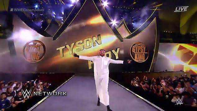 Tumbangkan Strowman Dengan Satu Pukulan, Tyson Fury Raup Rp218 Miliar