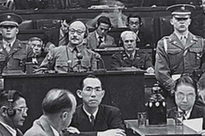 Konstitusi Meiji Mulai Diberlakukan di Jepang