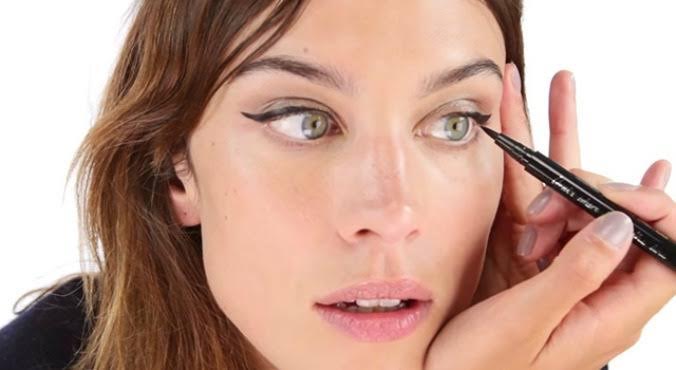 Gaya Makeup Simpel yang Menawan ke Kantor