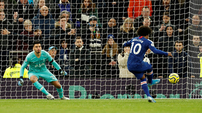 Chelsea Kalahkan Tottenham, Murid Kalahkan Guru (Lagi)