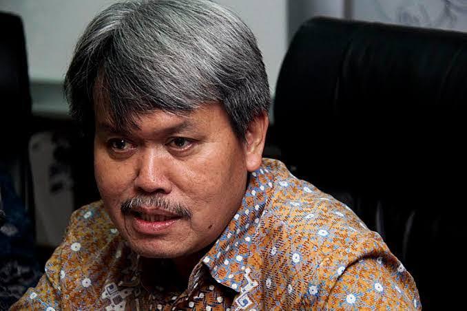Putar Haluan Para Penambang