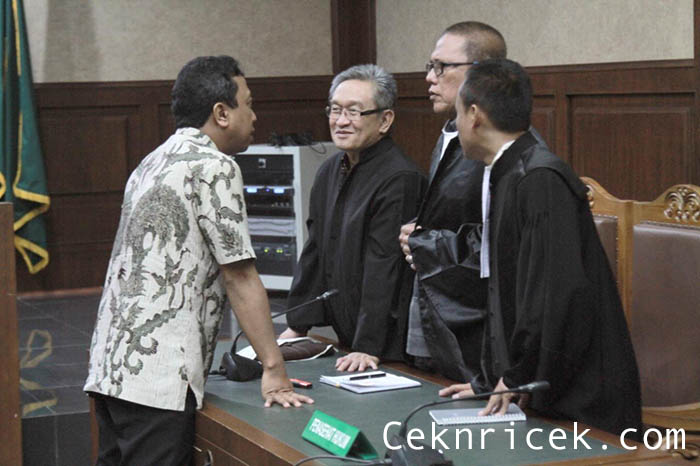 Eks Ketum PPP Romahurmuziy Divonis Dua Tahun Penjara