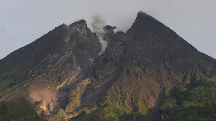 Gunung Merapi Alami 5 Gempa Guguran Rabu, 12 Februari 2020