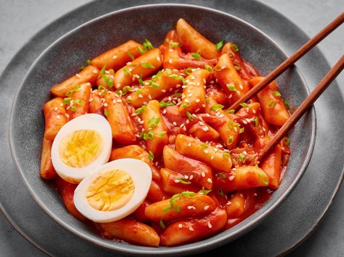 Enam Makanan Korea Populer Berkat Drakor