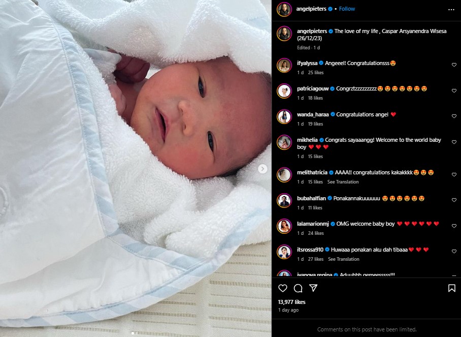 Angel Pieters Melahirkan Anak Pertama