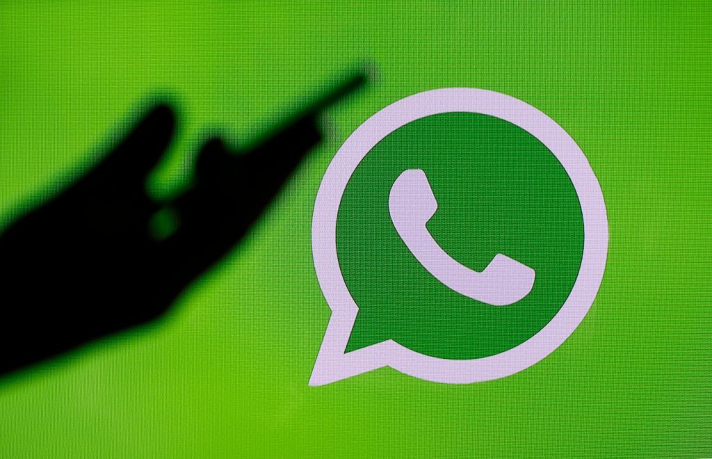 WhatsApp Uji Coba Tombol 'Like' Lebih Sederhana untuk Reaksi Status