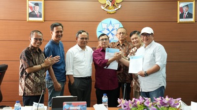 Disaksikan Dewan Pers, PWI Tandatangani Panitia Bersama Kongres Persatuan