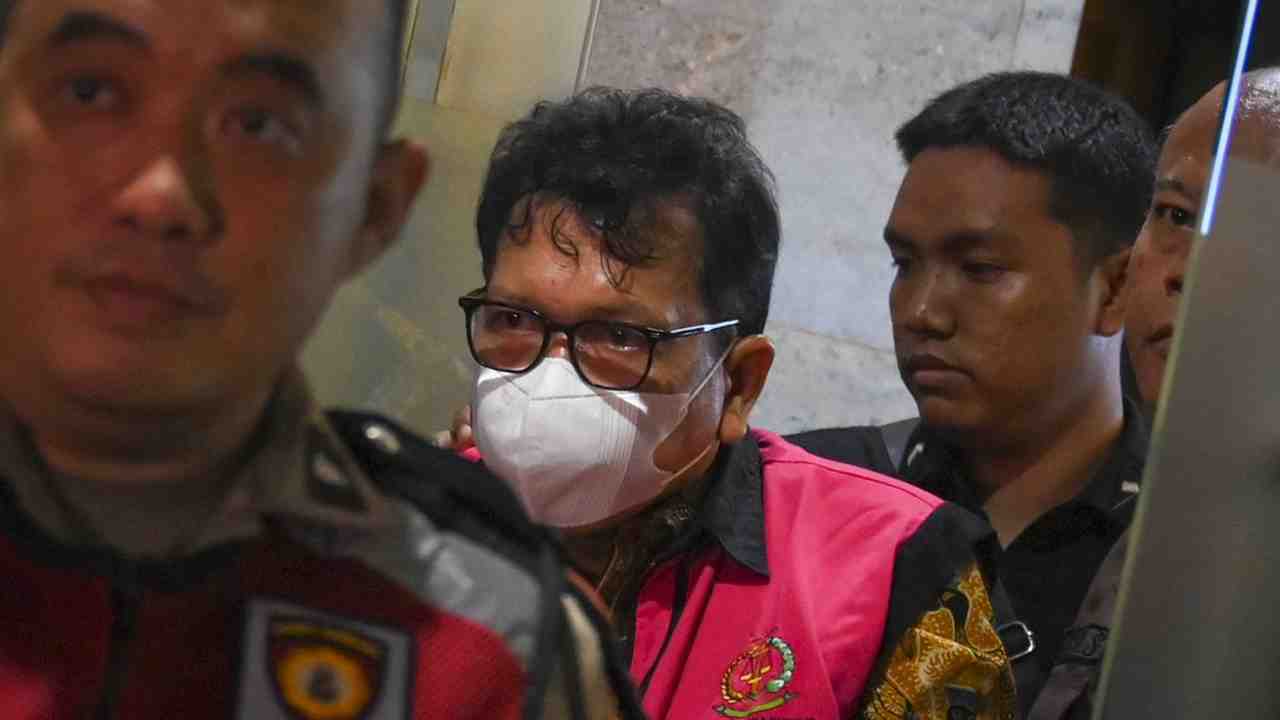 Zarof Ricar Divonis 16 Tahun Penjara Terkait Ronald Tannur