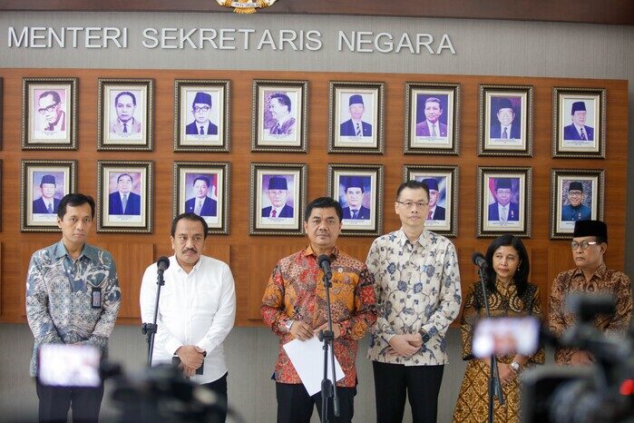 Prabowo Tunjuk Lima Tokoh Pansel Calon Ombudsman